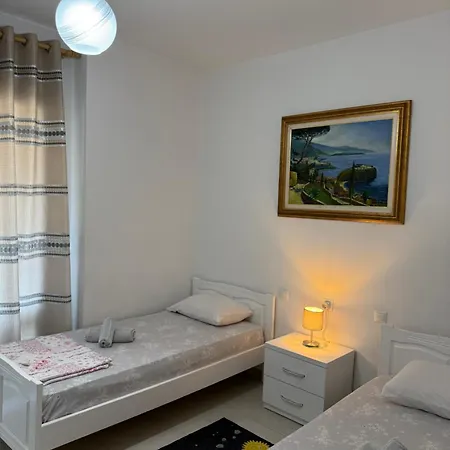 Marinela 2 Apartman *