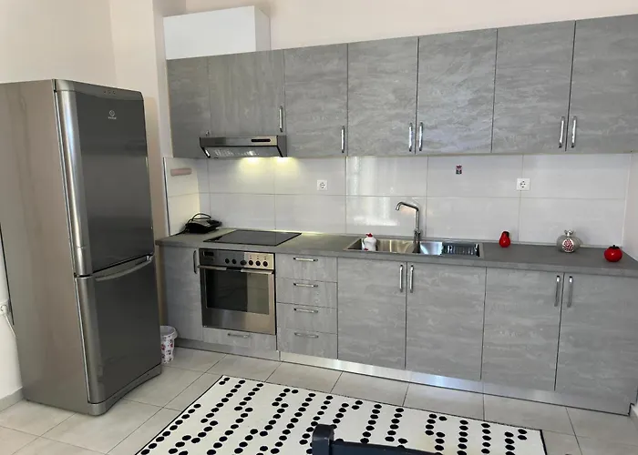 Marinela 2 * 地拉那